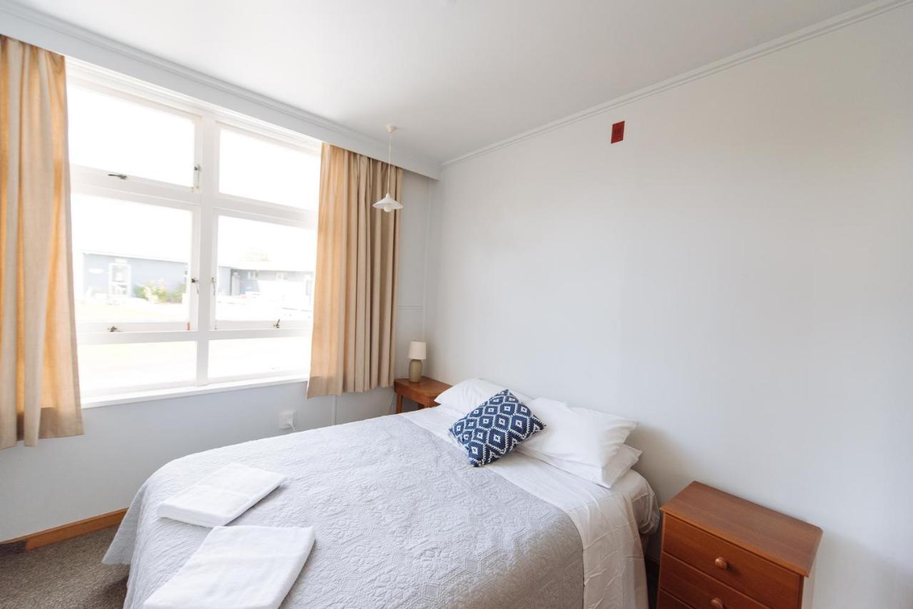 Koru Flat Apartment Pounawea Bagian luar foto