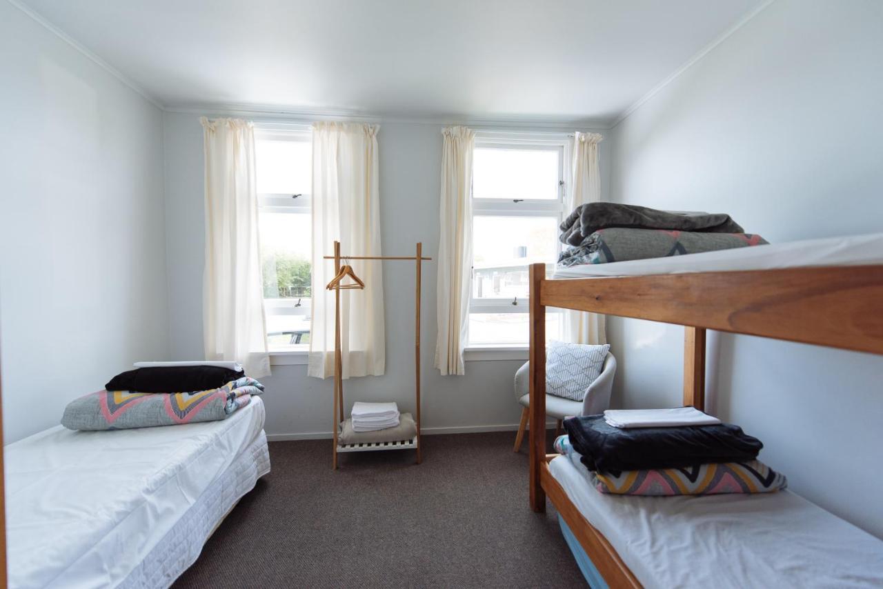 Koru Flat Apartment Pounawea Bagian luar foto