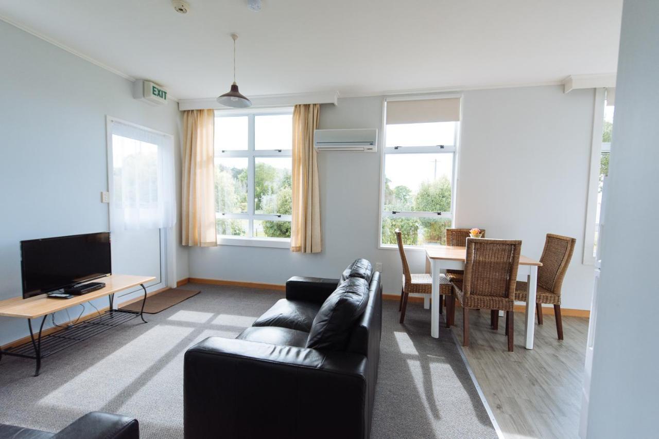 Koru Flat Apartment Pounawea Bagian luar foto