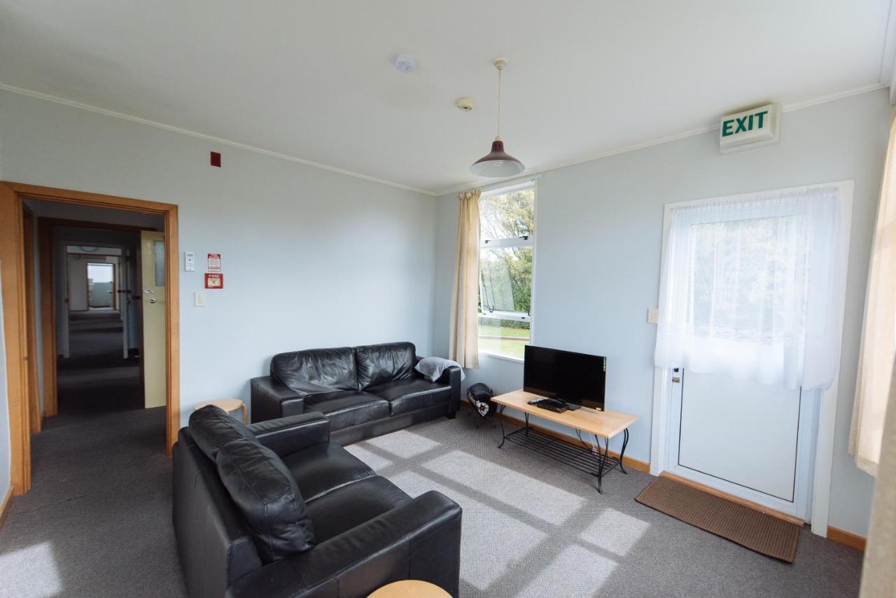 Koru Flat Apartment Pounawea Bagian luar foto